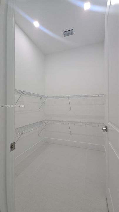 For Sale: $420,000 (3 beds, 2 baths, 1846 Square Feet)