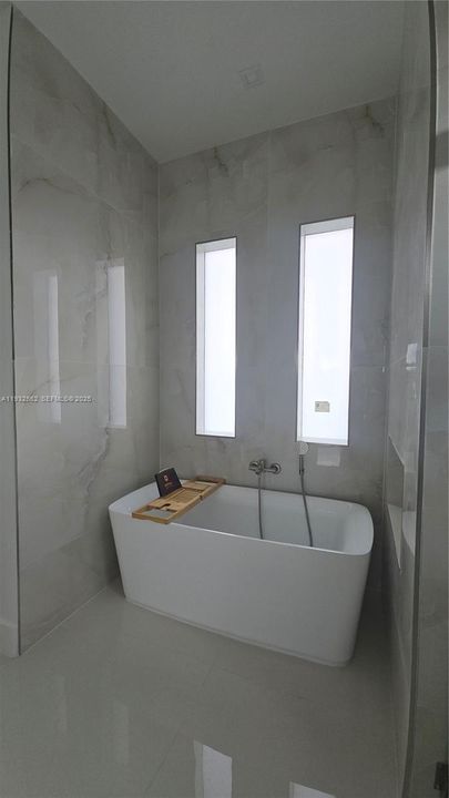 For Sale: $420,000 (3 beds, 2 baths, 1846 Square Feet)