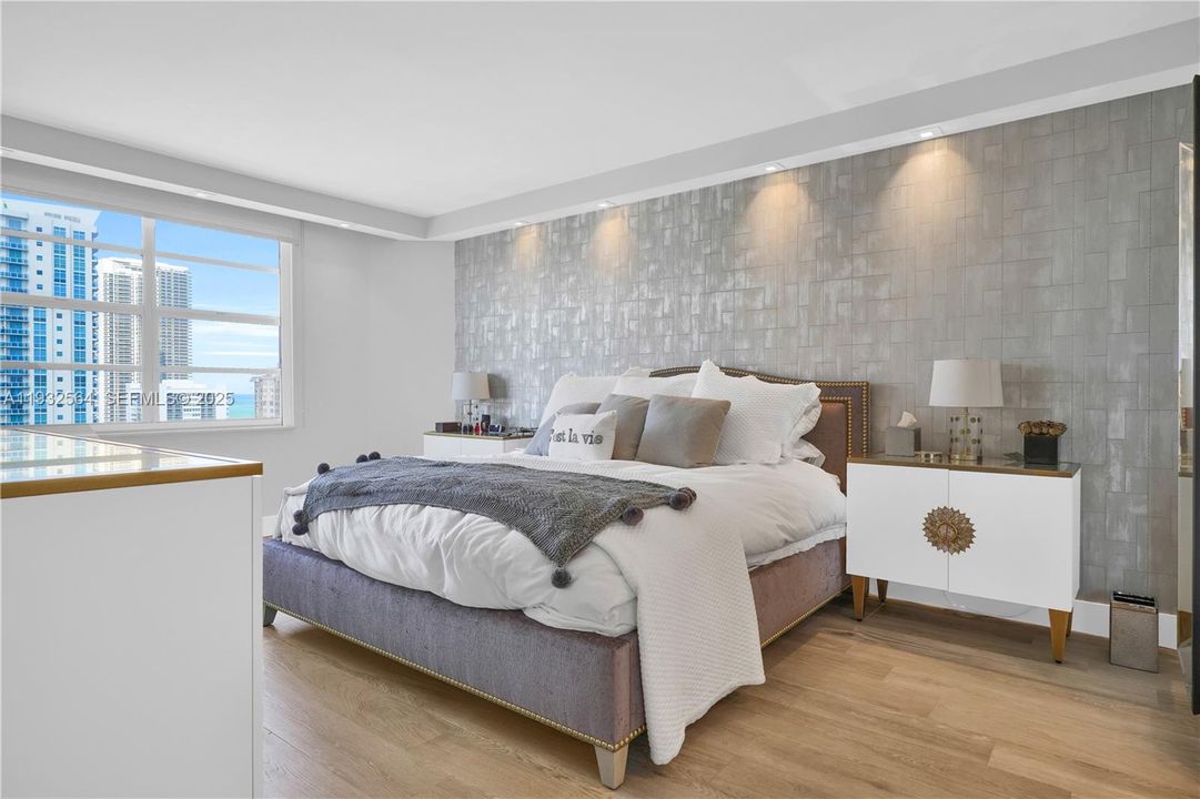 На продажу: $550,000 (2 спален, 2 ванн, 1340 Квадратных фут)