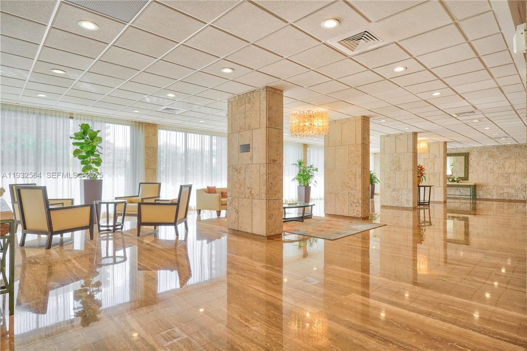 На продажу: $550,000 (2 спален, 2 ванн, 1340 Квадратных фут)