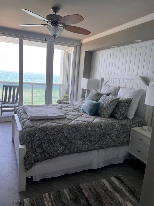 出租: $10,200 (2 贝兹, 2 浴室, 2120 平方英尺)