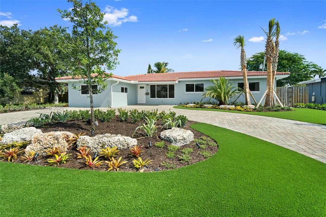 En Renta: $5,500 (4 camas, 3 baños, 2129 Pies cuadrados)