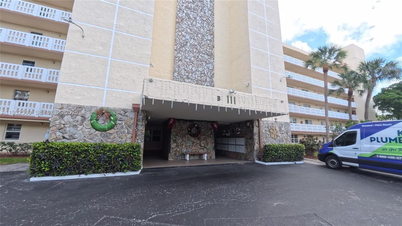 待售: $260,000 (2 贝兹, 2 浴室, 1190 平方英尺)