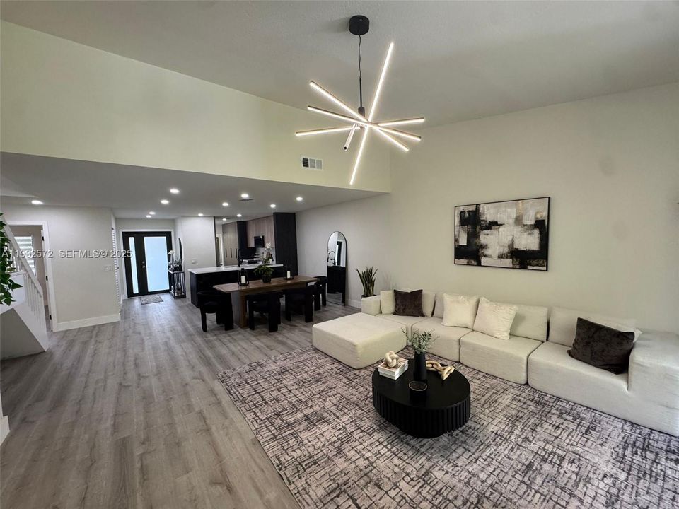 For Sale: $709,000 (3 beds, 2 baths, 1809 Square Feet)