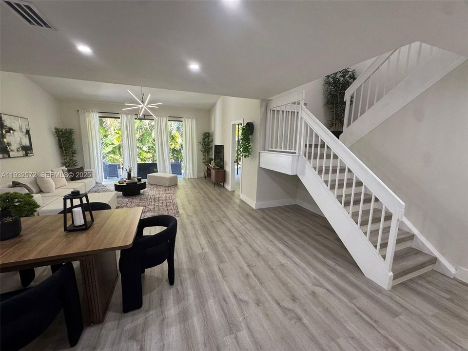 For Sale: $709,000 (3 beds, 2 baths, 1809 Square Feet)