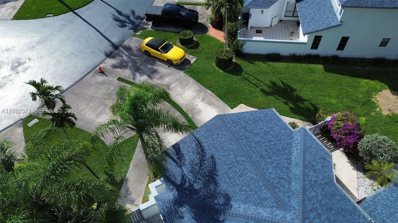 For Sale: $709,000 (3 beds, 2 baths, 1809 Square Feet)