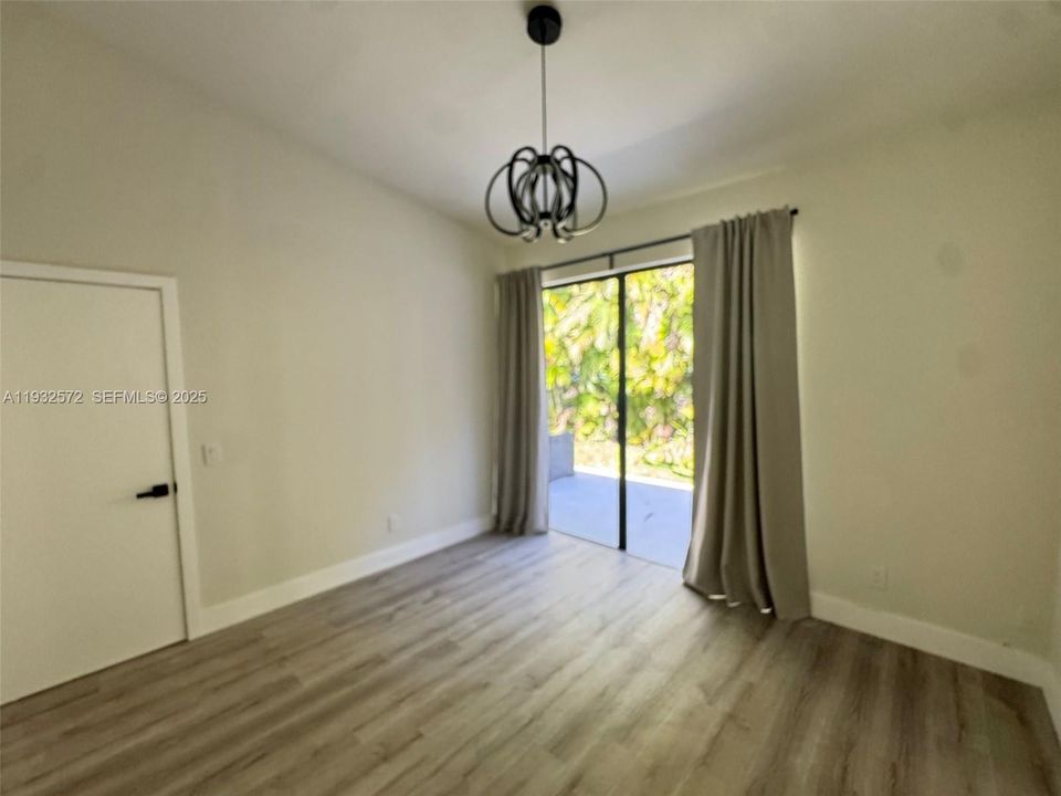 For Sale: $709,000 (3 beds, 2 baths, 1809 Square Feet)
