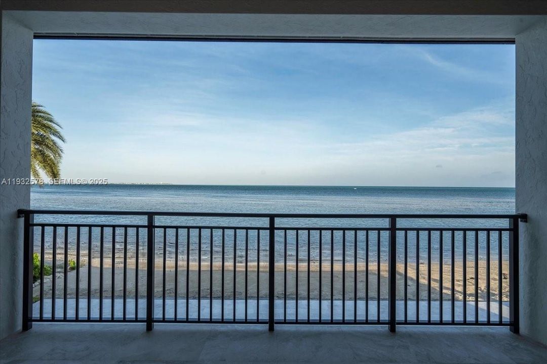 En Venta: $6,300,000 (5 camas, 4 baños, 3434 Pies cuadrados)