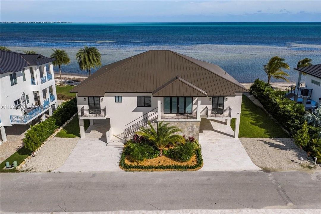 En Venta: $6,300,000 (5 camas, 4 baños, 3434 Pies cuadrados)