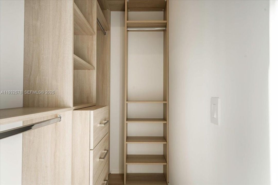 En Venta: $6,300,000 (5 camas, 4 baños, 3434 Pies cuadrados)