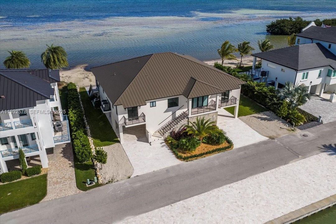 En Venta: $6,300,000 (5 camas, 4 baños, 3434 Pies cuadrados)