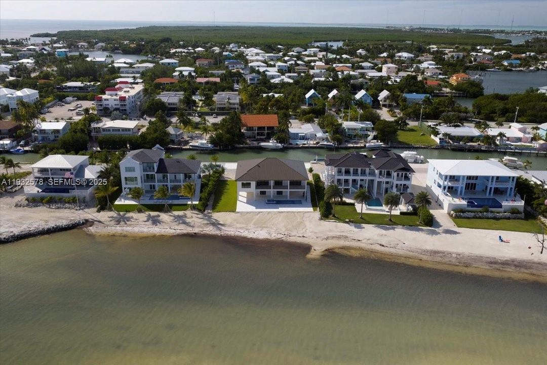 En Venta: $6,300,000 (5 camas, 4 baños, 3434 Pies cuadrados)