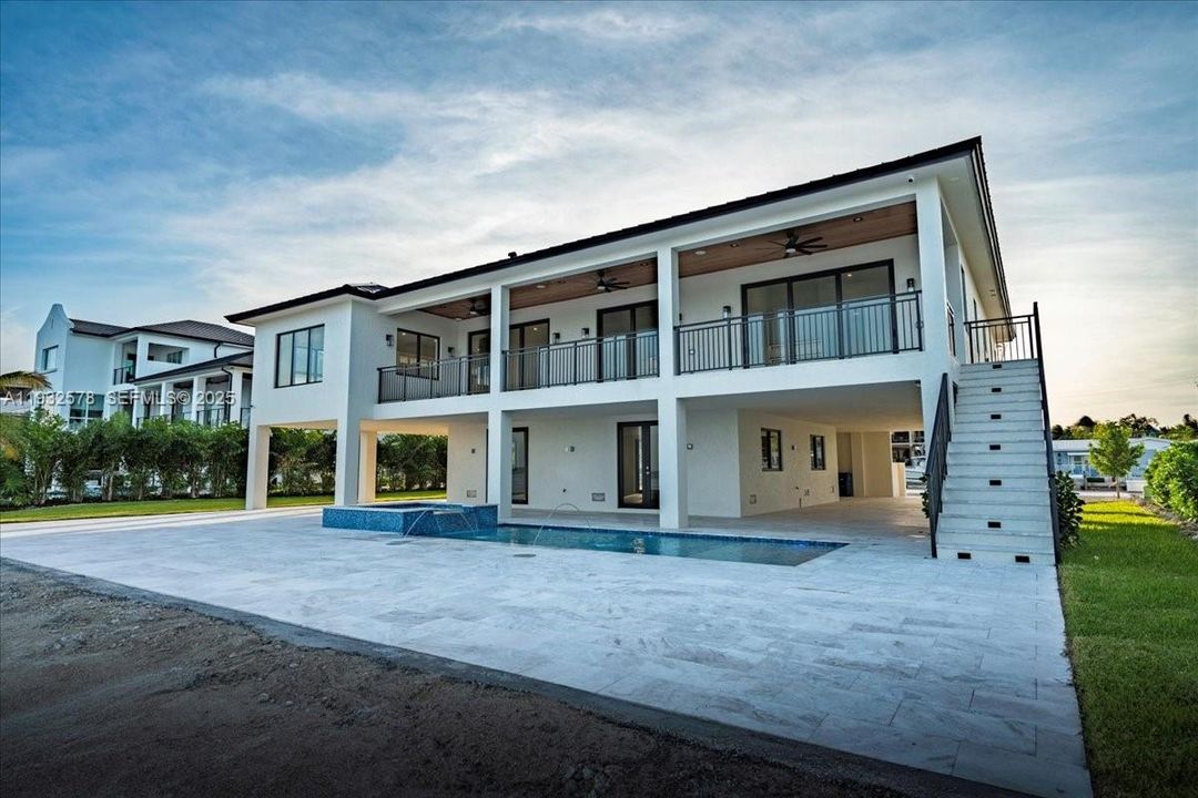 En Venta: $6,300,000 (5 camas, 4 baños, 3434 Pies cuadrados)