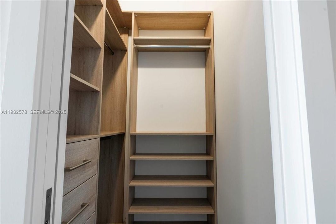 En Venta: $6,300,000 (5 camas, 4 baños, 3434 Pies cuadrados)