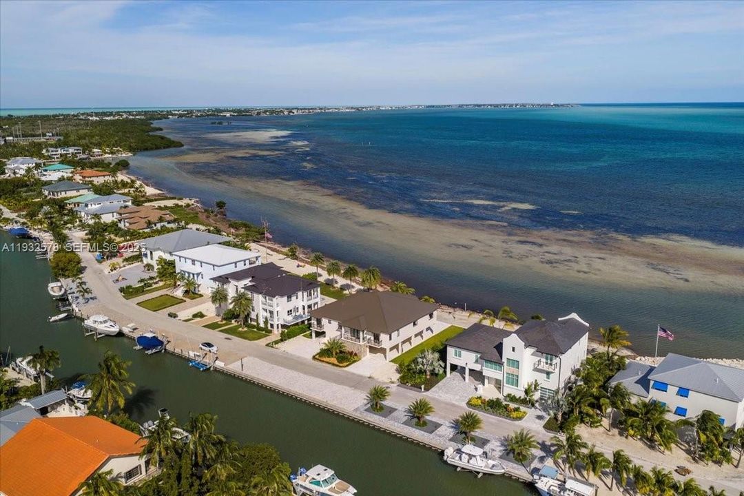 En Venta: $6,300,000 (5 camas, 4 baños, 3434 Pies cuadrados)