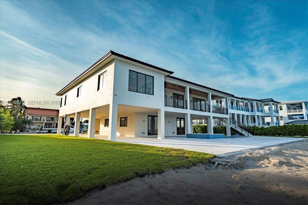 En Venta: $6,300,000 (5 camas, 4 baños, 3434 Pies cuadrados)