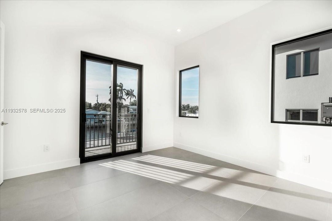 En Venta: $6,300,000 (5 camas, 4 baños, 3434 Pies cuadrados)