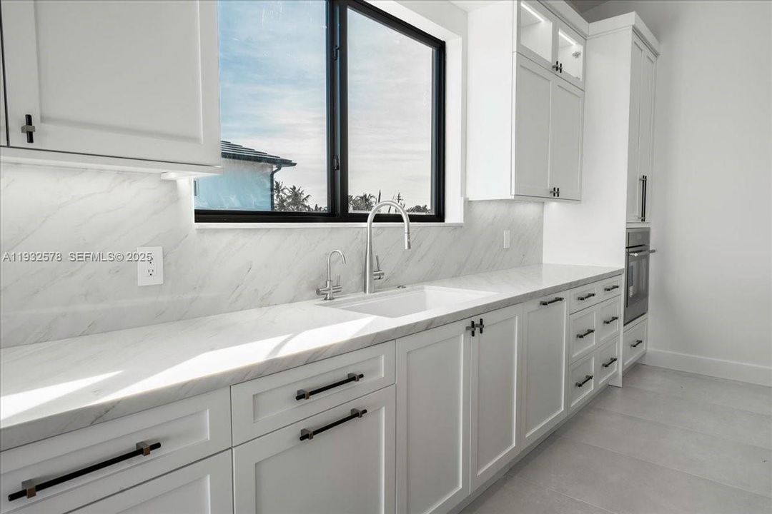 En Venta: $6,300,000 (5 camas, 4 baños, 3434 Pies cuadrados)