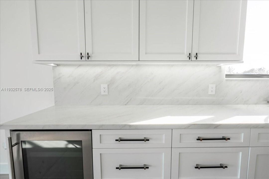 En Venta: $6,300,000 (5 camas, 4 baños, 3434 Pies cuadrados)