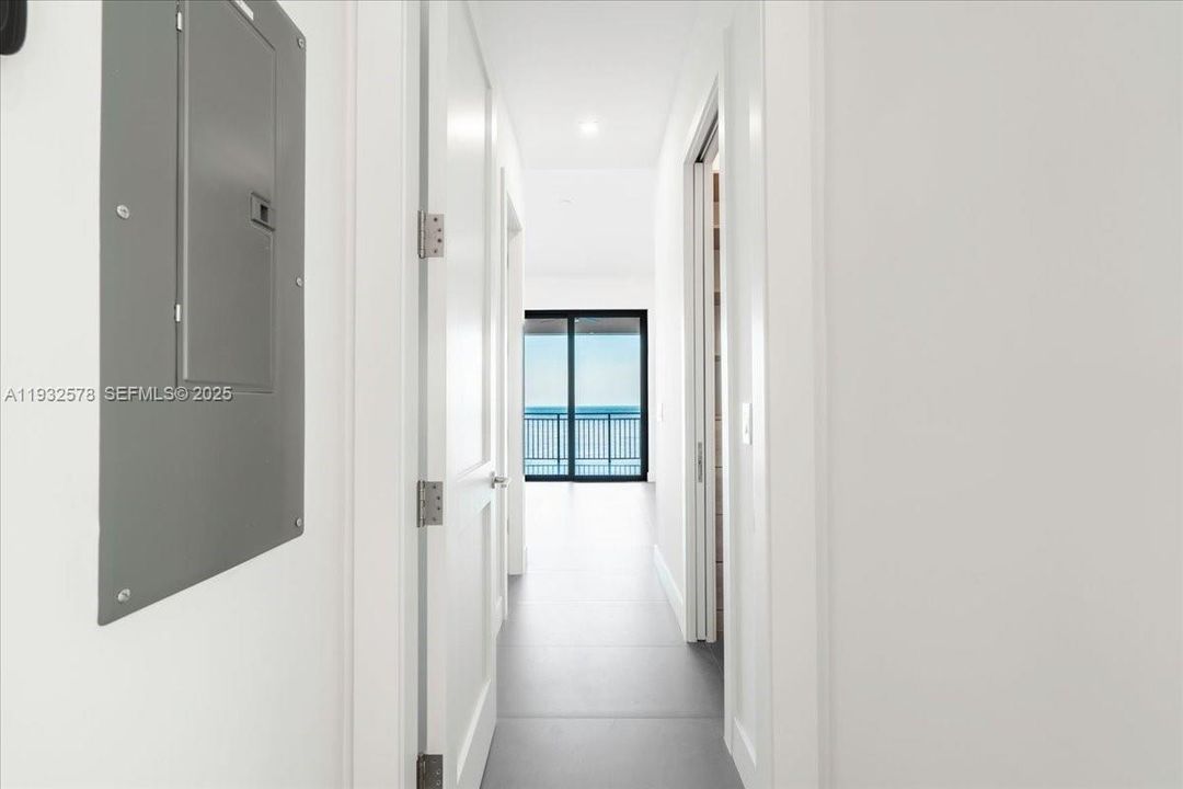 En Venta: $6,300,000 (5 camas, 4 baños, 3434 Pies cuadrados)