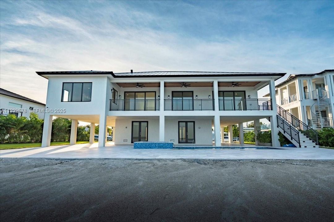 En Venta: $6,300,000 (5 camas, 4 baños, 3434 Pies cuadrados)