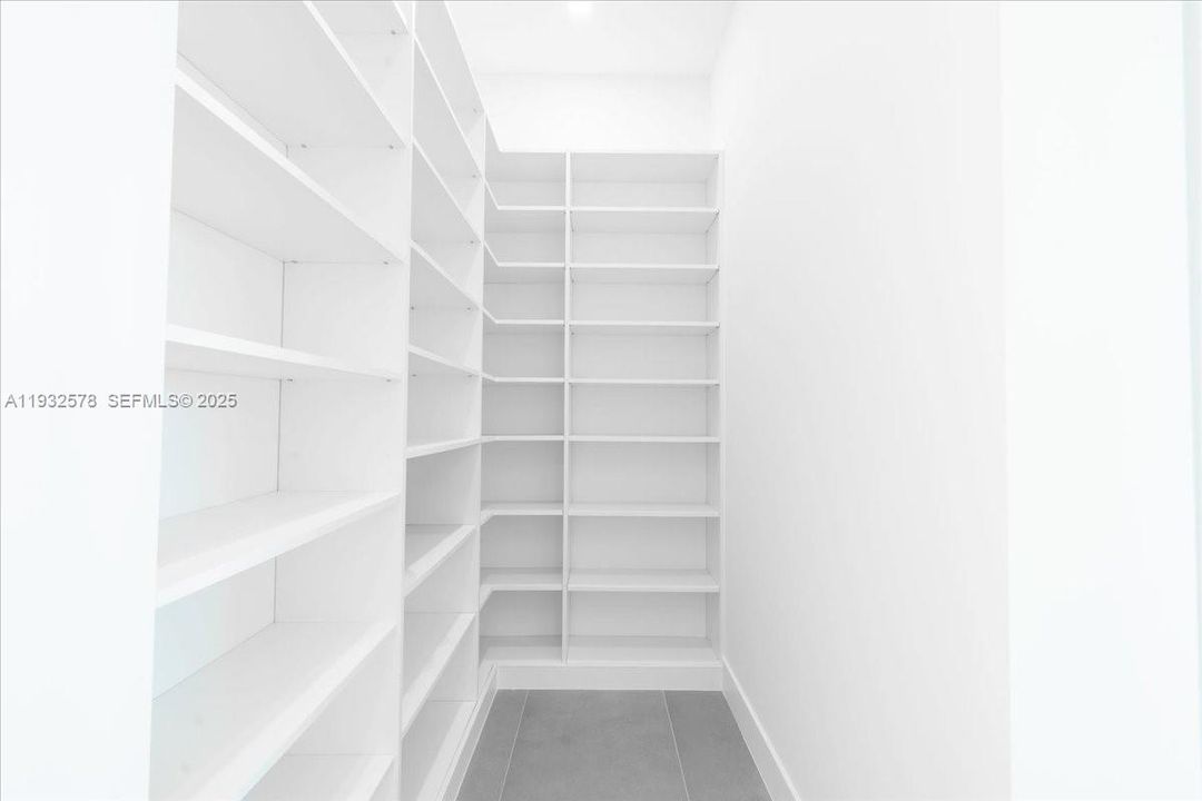 En Venta: $6,300,000 (5 camas, 4 baños, 3434 Pies cuadrados)