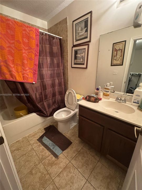 For Sale: $370,000 (3 beds, 2 baths, 1716 Square Feet)