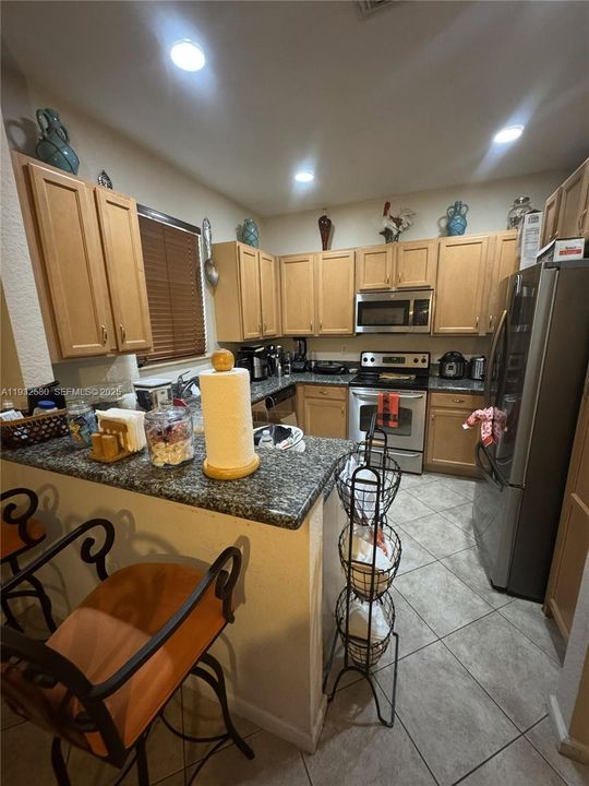 For Sale: $370,000 (3 beds, 2 baths, 1716 Square Feet)