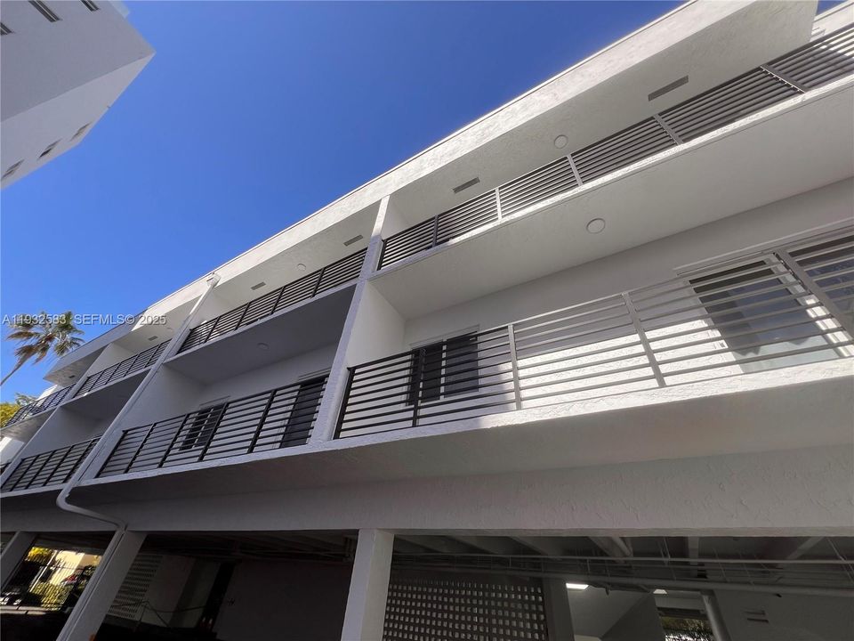 En Venta: $375,000 (1 camas, 1 baños, 660 Pies cuadrados)