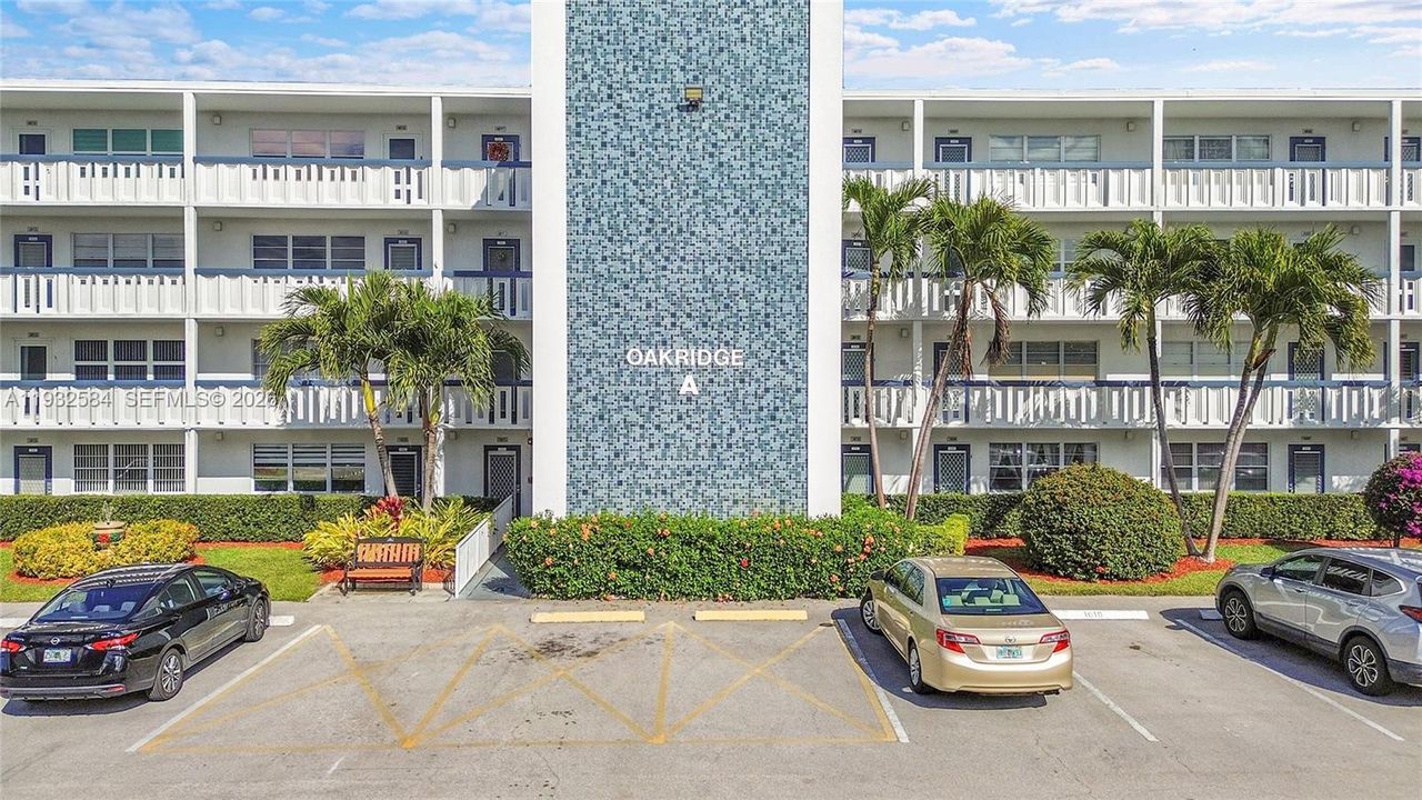 Activo con contrato: $125,000 (1 camas, 1 baños, 738 Pies cuadrados)