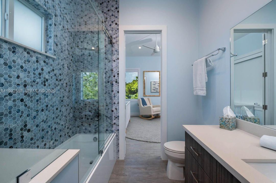 На продажу: $7,500,000 (5 спален, 4 ванн, 3434 Квадратных фут)