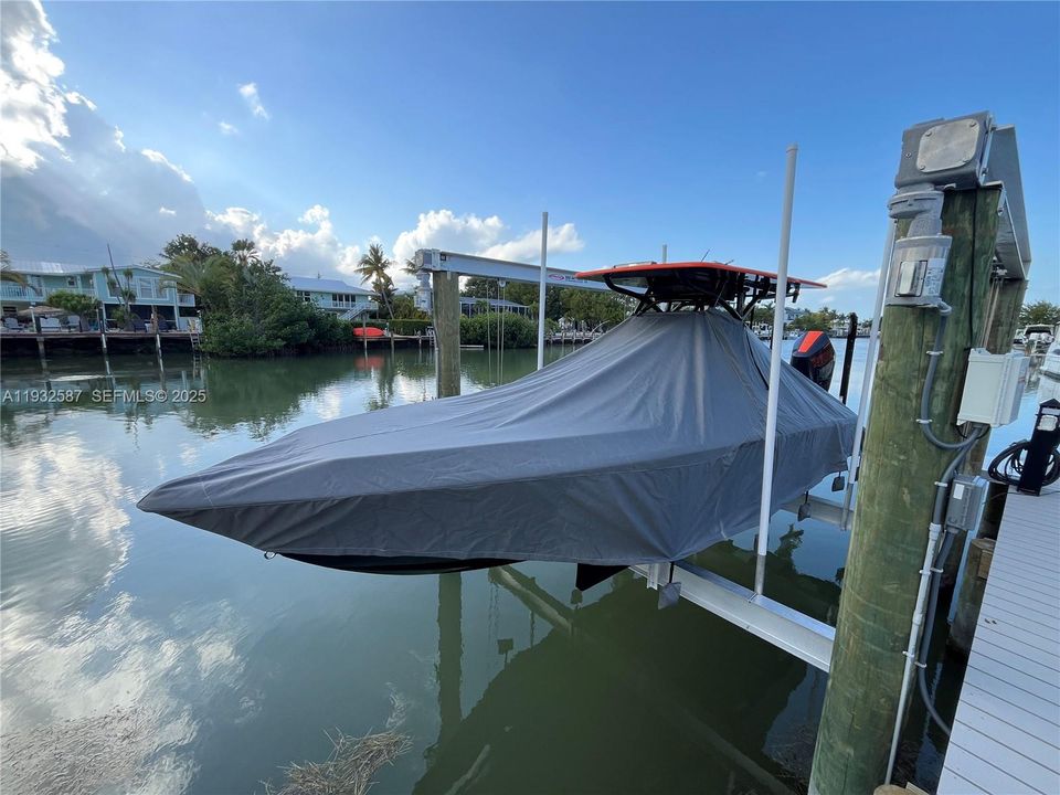 На продажу: $7,500,000 (5 спален, 4 ванн, 3434 Квадратных фут)