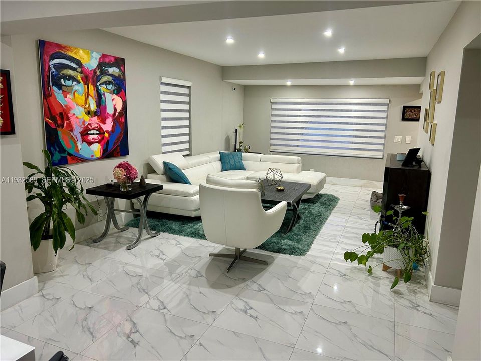 For Rent: $4,200 (4 beds, 2 baths, 1822 Square Feet)