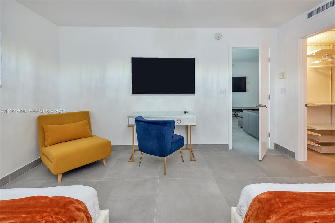 待售: $505,000 (2 贝兹, 2 浴室, 1153 平方英尺)