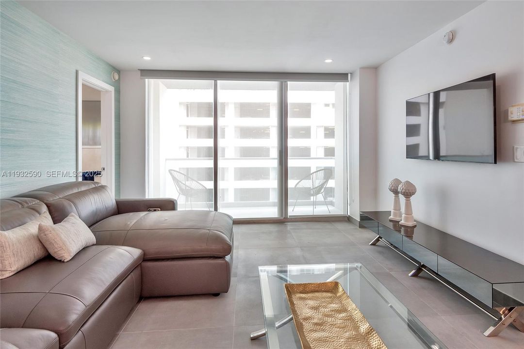 待售: $505,000 (2 贝兹, 2 浴室, 1153 平方英尺)