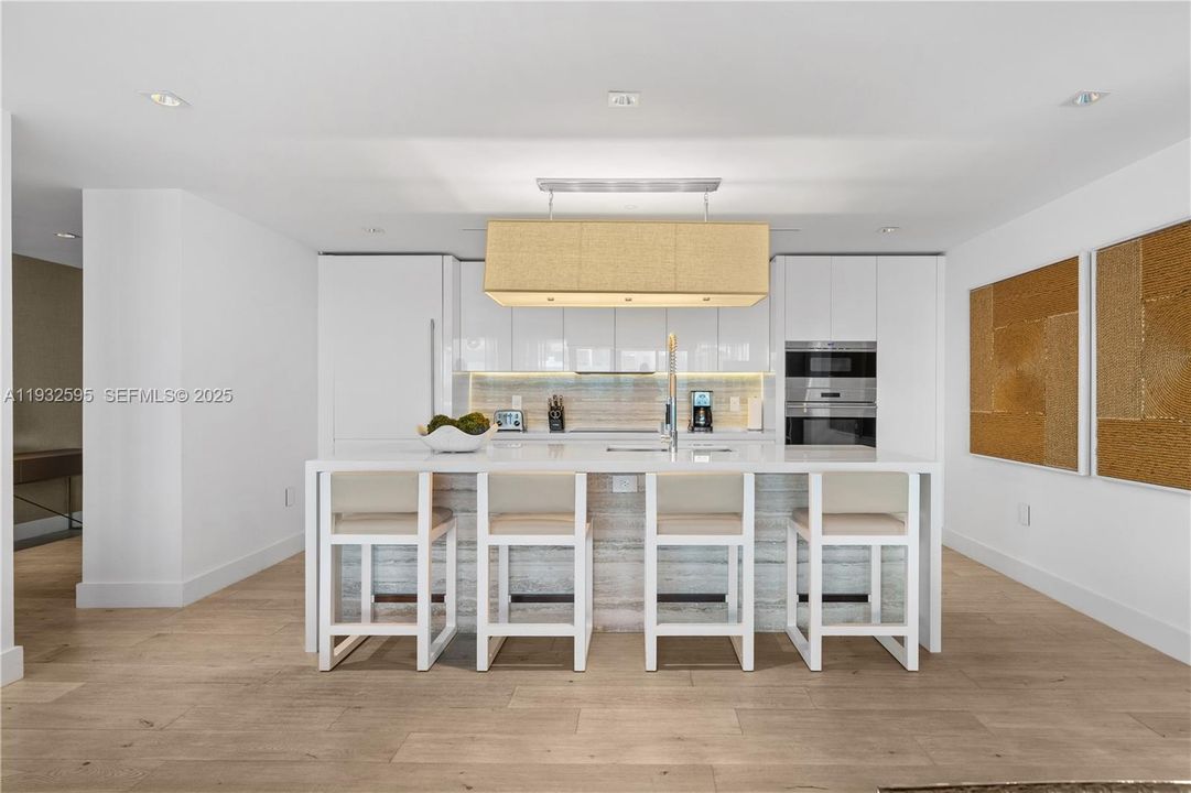 En Venta: $8,195,000 (3 camas, 3 baños, 2318 Pies cuadrados)