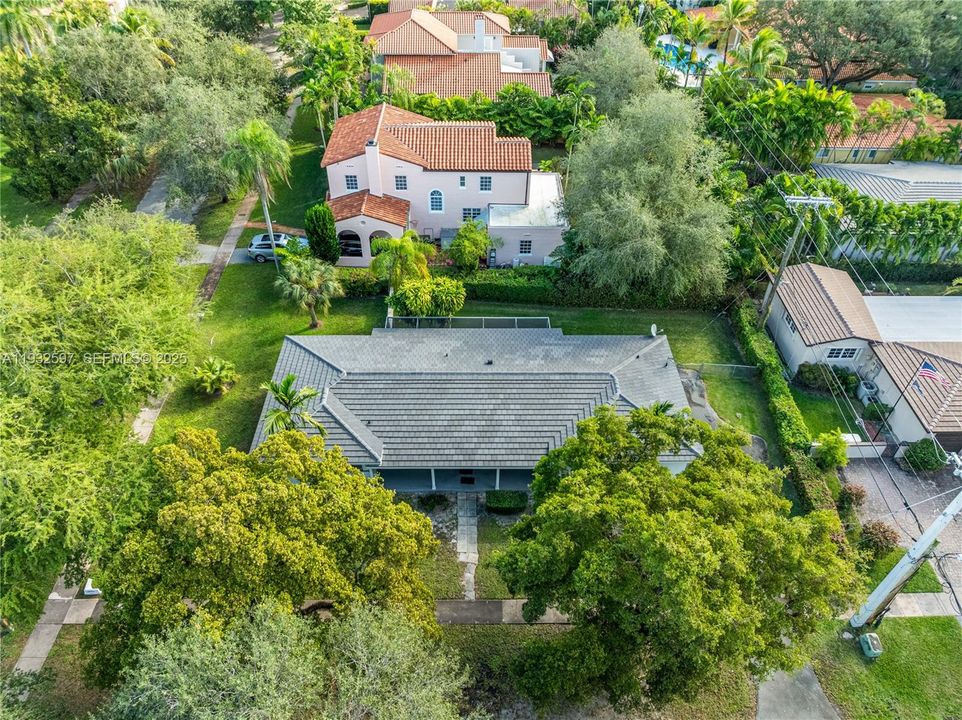 En Venta: $1,899,999 (3 camas, 2 baños, 1664 Pies cuadrados)