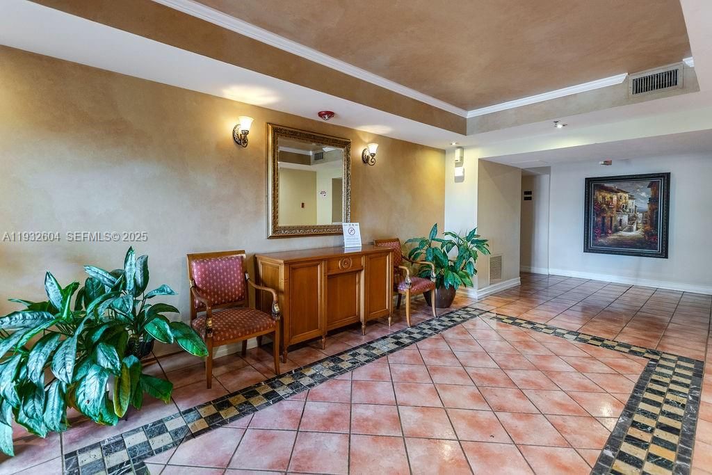 For Rent: $3,200 (2 beds, 2 baths, 1100 Square Feet)