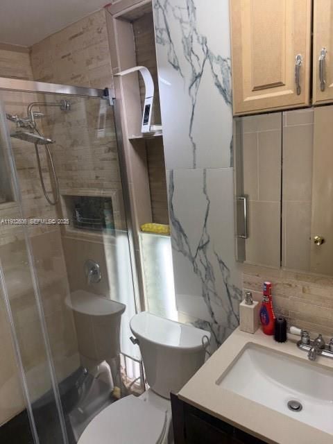 En Venta: $550,000 (4 camas, 2 baños, 2057 Pies cuadrados)