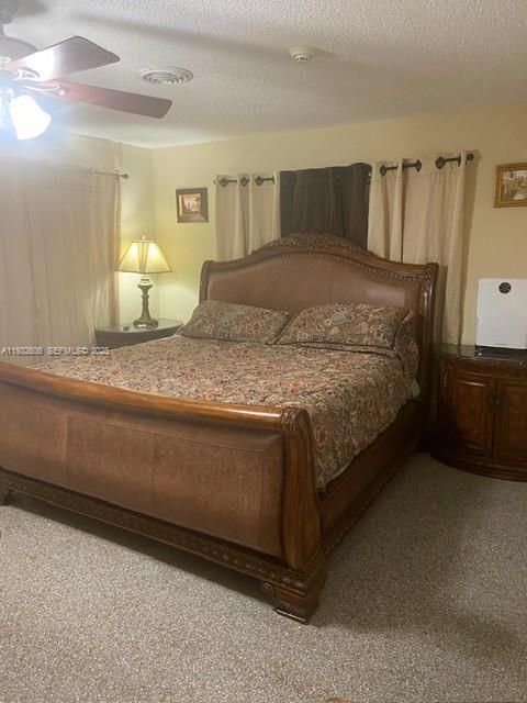 En Venta: $550,000 (4 camas, 2 baños, 2057 Pies cuadrados)