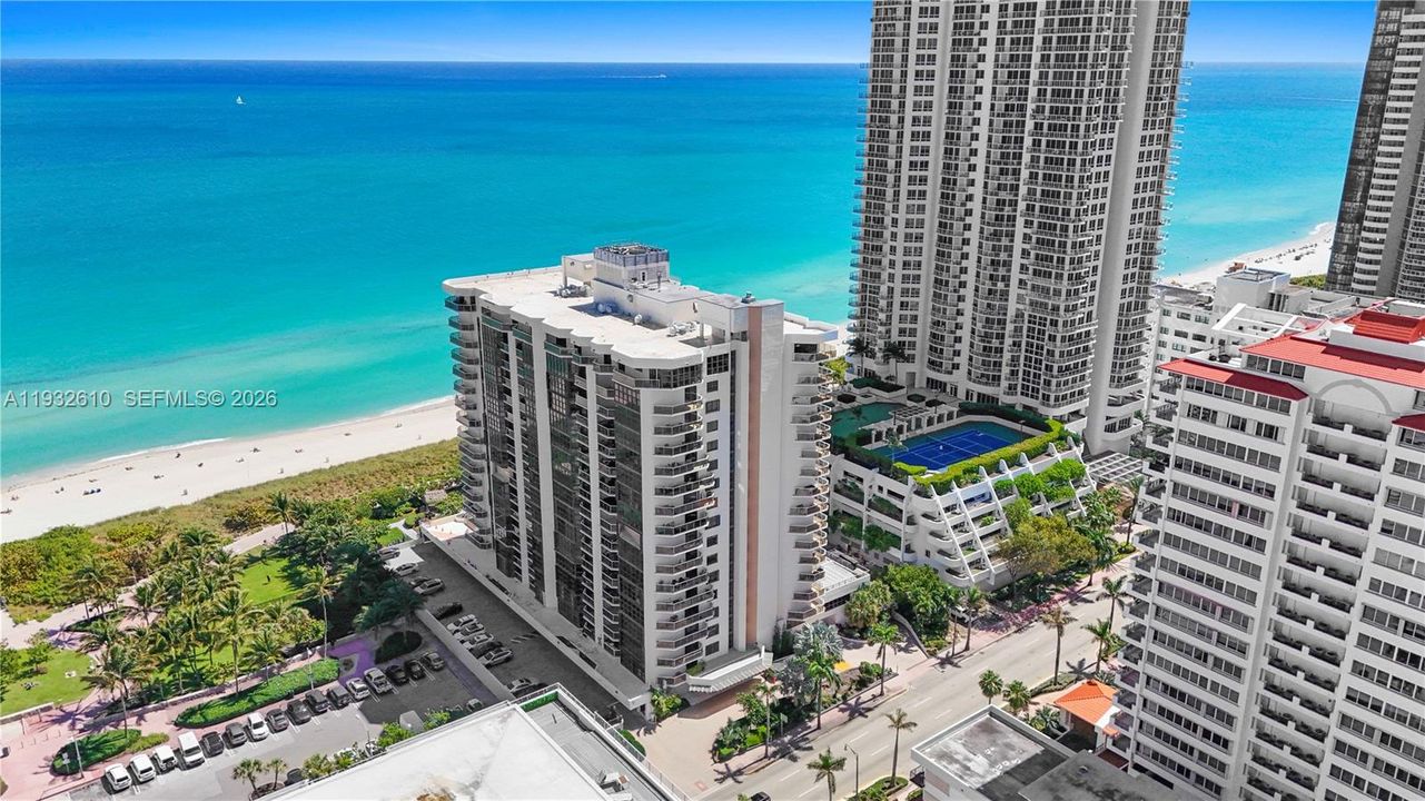 En Venta: $1,425,000 (2 camas, 2 baños, 1994 Pies cuadrados)