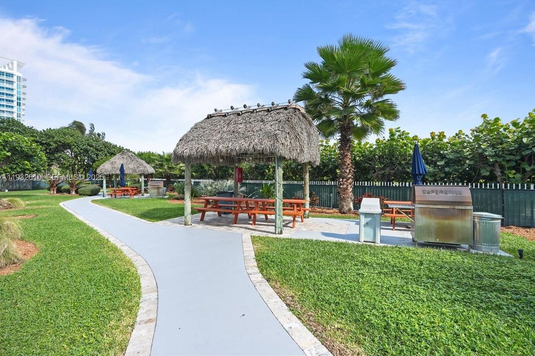 待售: $1,575,000 (2 贝兹, 2 浴室, 1994 平方英尺)