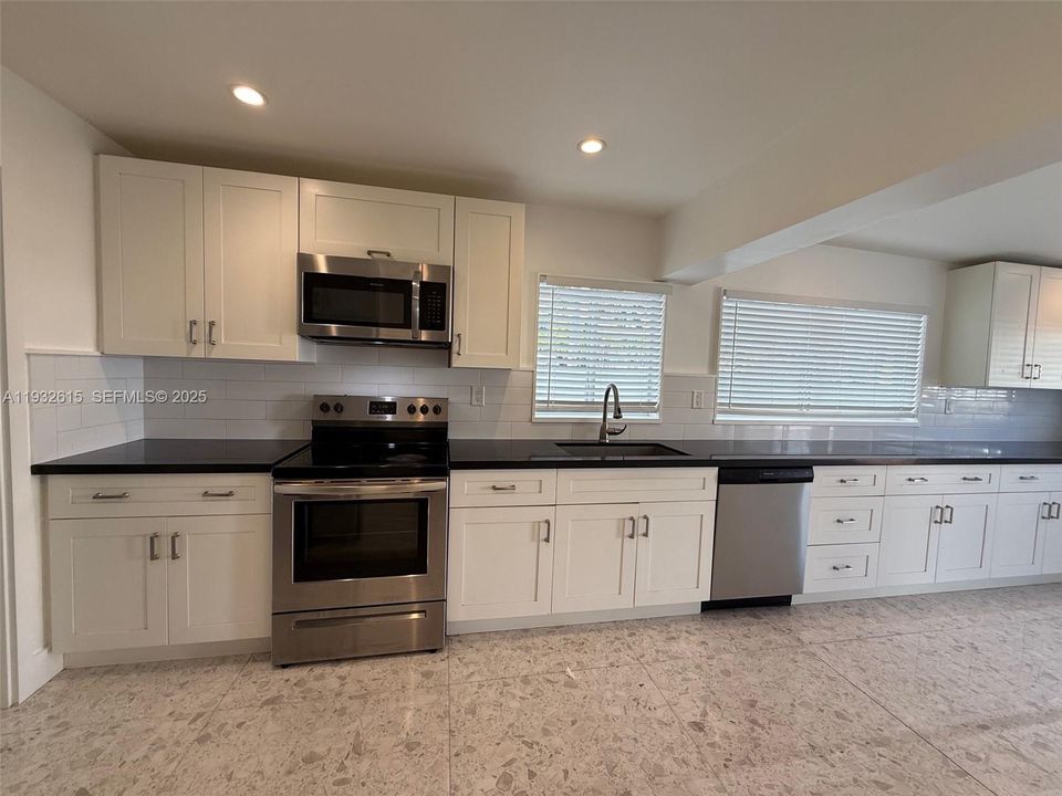 For Sale: $1,700,000 (4 beds, 3 baths, 1747 Square Feet)