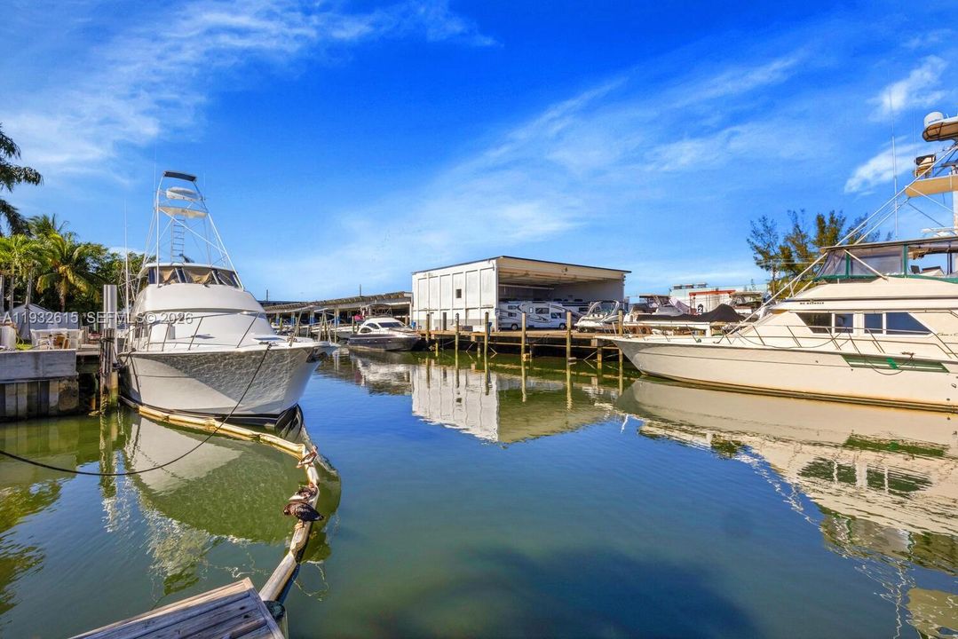 Active With Contract: $1,649,000 (4 beds, 3 baths, 1747 Square Feet)
