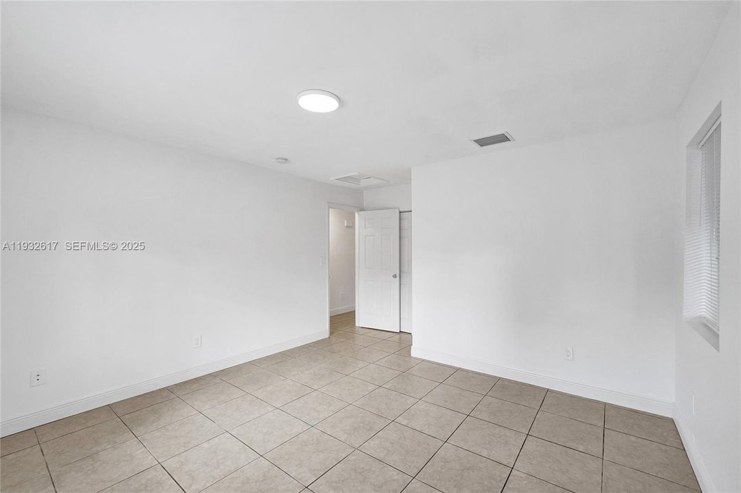 En Renta: $3,200 (3 camas, 3 baños, 1350 Pies cuadrados)