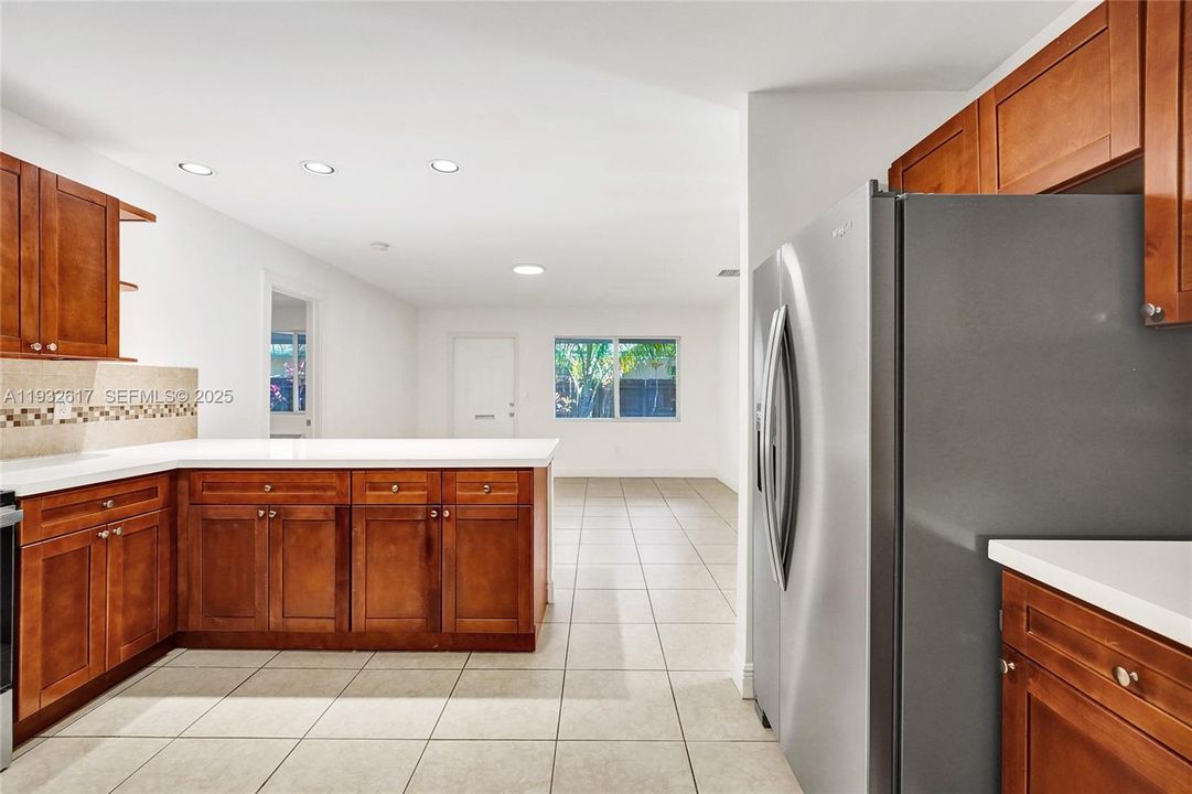 En Renta: $3,200 (3 camas, 3 baños, 1350 Pies cuadrados)