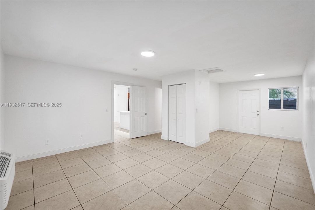 En Renta: $3,200 (3 camas, 3 baños, 1350 Pies cuadrados)