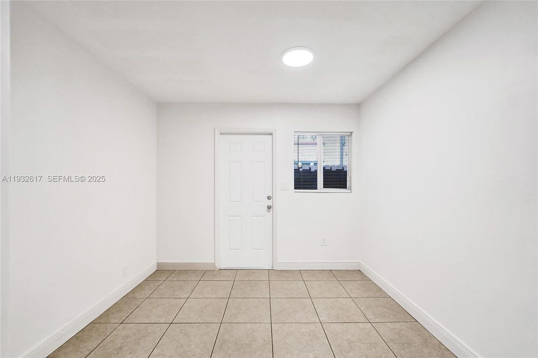 En Renta: $3,200 (3 camas, 3 baños, 1350 Pies cuadrados)