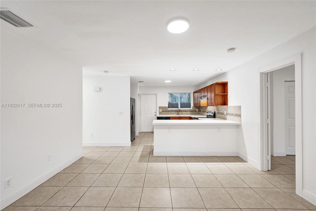 En Renta: $3,200 (3 camas, 3 baños, 1350 Pies cuadrados)