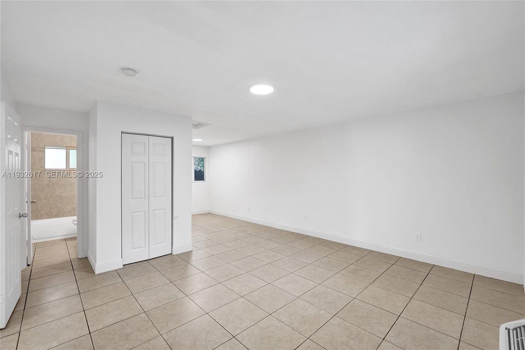 En Renta: $3,200 (3 camas, 3 baños, 1350 Pies cuadrados)